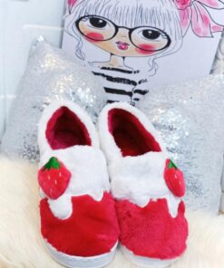 Strawberry fluffy slippers