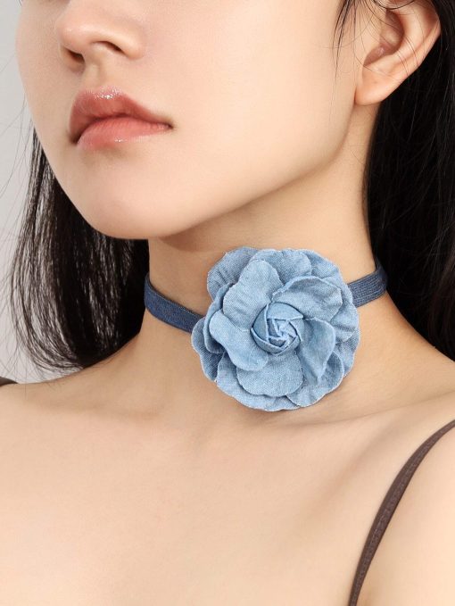 SHEIN Vintage Western Style Minimalist Woven Flower Choker Necklace