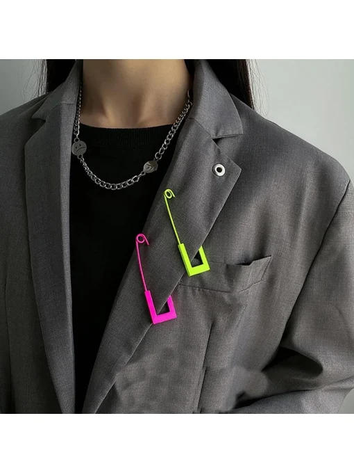 Safety Pin Decor Brooch